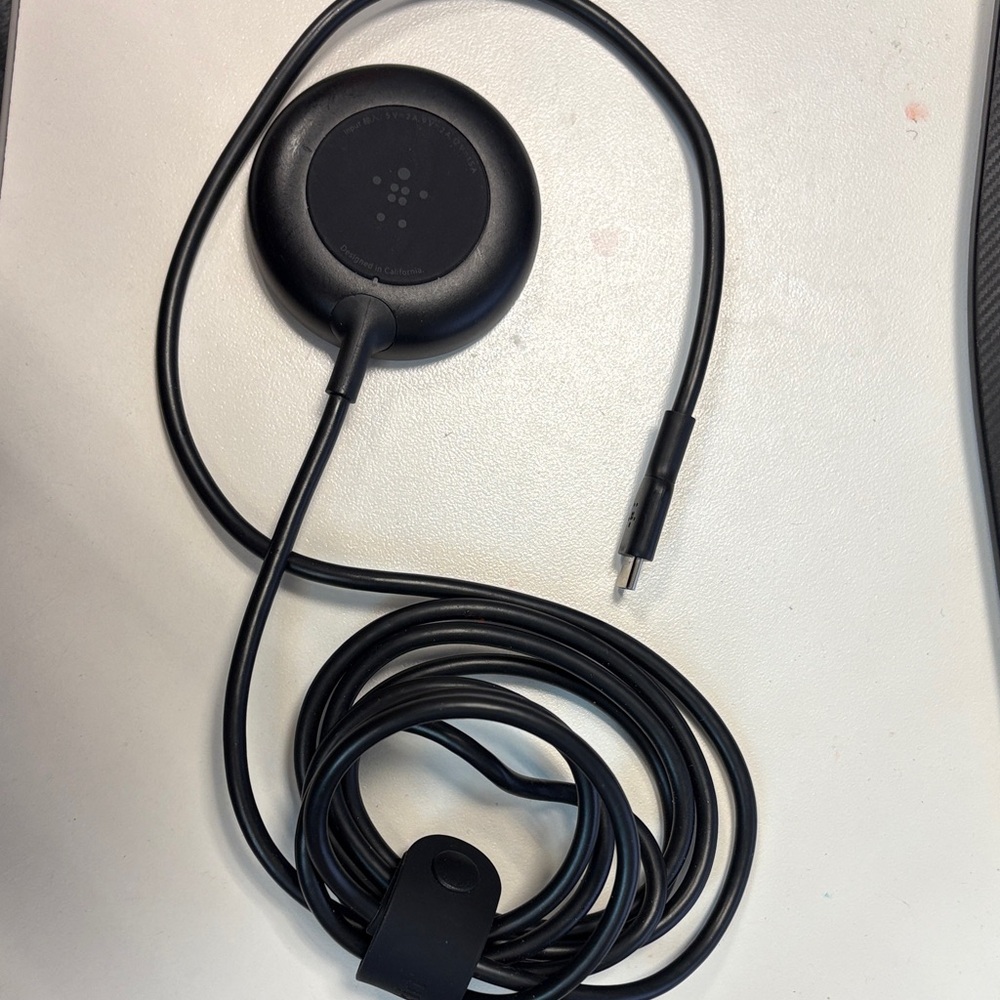 Black Wireless Charger with USB-C Cable